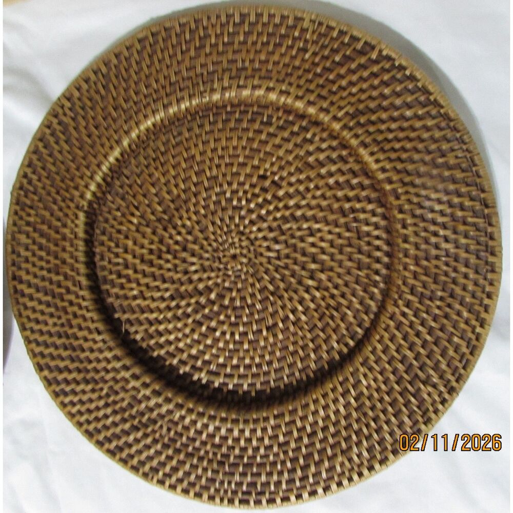 Wicker set of 2 charger plates dark brown great for wall hanging table decor - Picture 2 of 6
